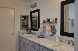 10727 Kitty Brook Dr, Houston, TX 77071 - Photo 15