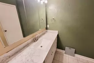 10047 Westpark Dr, Houston, TX 77042 - Photo 19