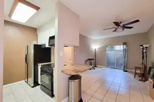 10047 Westpark Dr, Houston, TX 77042 - Photo 11