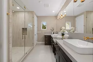309 Avenue of Oaks St, Houston, TX 77009 - Photo 31