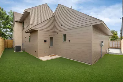 309 Avenue Of Oaks Street, Houston, TX 77009 - Photo 35