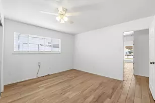 29038 Deadwood Ln, Shenandoah, TX 77381 - Photo 17