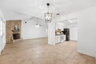 29038 Deadwood Ln, Shenandoah, TX 77381 - Photo 9