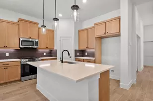 676 Crested Duck Ct, Willis, TX 77318 - Photo 3