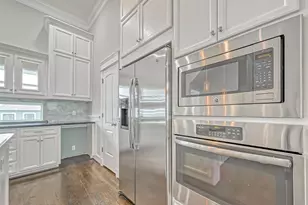 2113 Bidwell Dr, Houston, TX 77018 - Photo 23