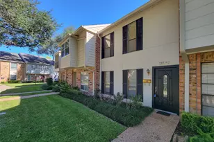 10212 Longmont Dr, Houston, TX 77042 - Photo 3