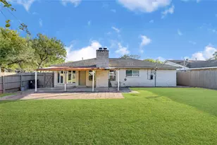 8802 Tanager St, Houston, TX 77036 - Photo 27