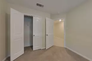 821 Painted Bison Dr, La Marque, TX 77568 - Photo 9