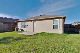 821 Painted Bison Dr, La Marque, TX 77568 - Photo 15