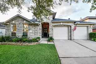 2034 Creek Shore Ln, Pearland, TX 77581 - Photo 1