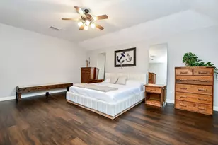 2034 Creek Shore Ln, Pearland, TX 77581 - Photo 19