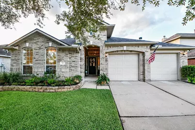 2034 Creek Shore Lane, Pearland, TX 77581 - Photo 3