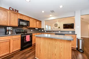 2034 Creek Shore Ln, Pearland, TX 77581 - Photo 17