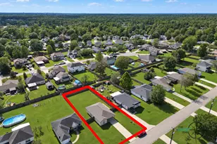 8825 E Buffalo Cir, Willis, TX 77378 - Photo 29