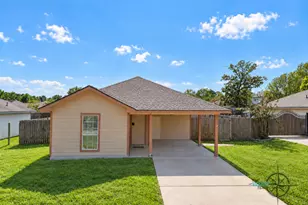 8825 E Buffalo Cir, Willis, TX 77378 - Photo 27