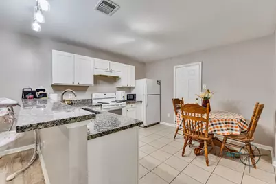 8825 E Buffalo Circle, Willis, TX 77378 - Photo 9