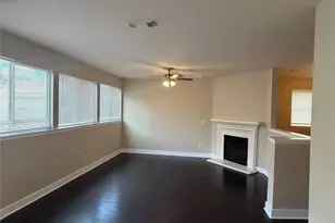 11736 Chanteloup Dr, Houston, TX 77047 - Photo 7