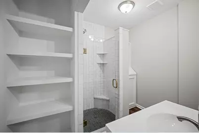 909 King Street, Houston, TX 77022 - Photo 17