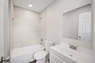 909 King St, Houston, TX 77022 - Photo 23