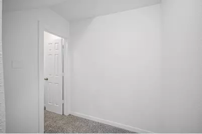 909 King Street, Houston, TX 77022 - Photo 21