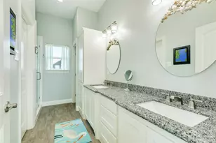 22224 Kennedy Dr, Galveston, TX 77554 - Photo 19