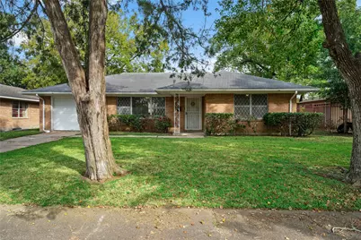 4310 Ebbtide Drive, Houston, TX 77045 - Photo 3