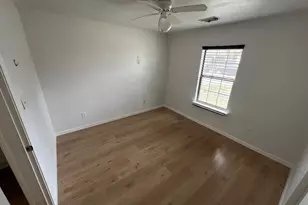 3907 Cinnamon Cove Dr, Dickinson, TX 77539 - Photo 3