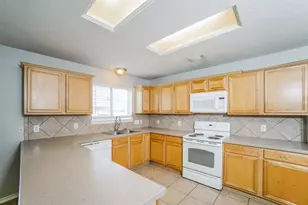 13030 Sandhill Park Ln, Houston, TX 77044 - Photo 9
