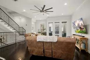 738 W 20th St, Houston, TX 77008 - Photo 5