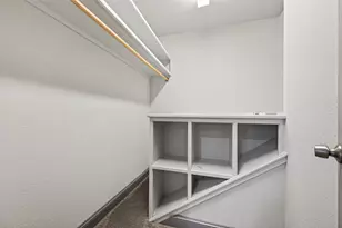 8973 Imogene St, Houston, TX 77036 - Photo 37