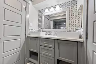 8973 Imogene St, Houston, TX 77036 - Photo 31