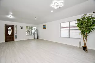 16343 Dryberry Ct, Houston, TX 77083 - Photo 5