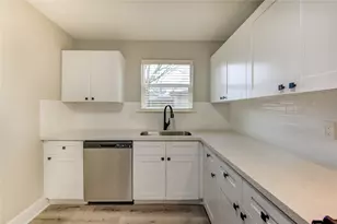 6603 Narcissus St, Houston, TX 77087 - Photo 17