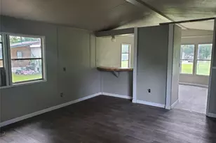 12175 Hilltop Dr, Willis, TX 77318 - Photo 5