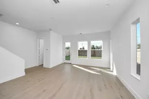 2222 Via Isa Ln, Houston, TX 77051 - Photo 7