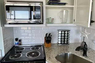 6102 Seawall Blvd, Galveston, TX 77551 - Photo 37