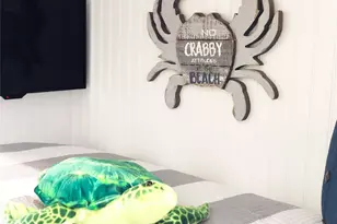 6102 Seawall Blvd, Galveston, TX 77551 - Photo 17