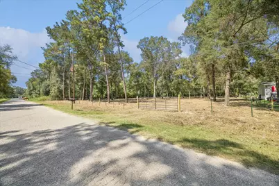 27605 Northgate Ln Lane, Splendora, TX 77372 - Photo 3