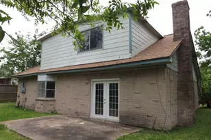 501 S Holmes St, La Porte, TX 77571 - Photo 3