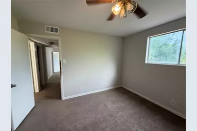 501 S Holmes Street, La Porte, TX 77571 - Photo 11