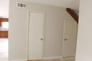 501 S Holmes St, La Porte, TX 77571 - Photo 9