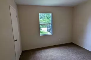 215 Blackshear St, Tomball, TX 77375 - Photo 5