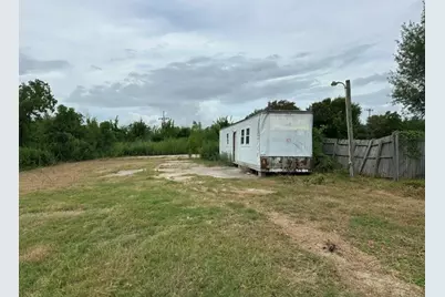 5613 John Martin Road, Baytown, TX 77521 - Photo 7