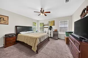 6039 Willow Glen Dr, Houston, TX 77033 - Photo 19