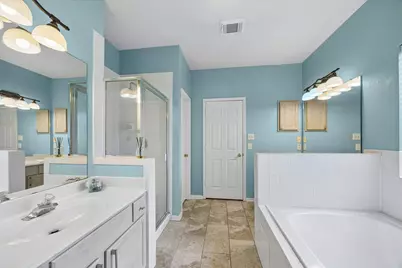 14922 Sawtooth Oak Drive, Houston, TX 77082 - Photo 17