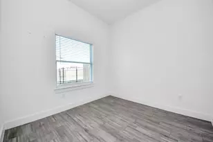 7612 Easter St, Houston, TX 77088 - Photo 17