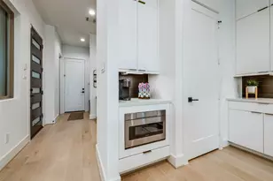 602 W Clay St, Houston, TX 77019 - Photo 19