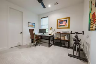 602 W Clay St, Houston, TX 77019 - Photo 25