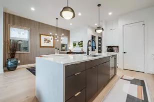 602 W Clay St, Houston, TX 77019 - Photo 15