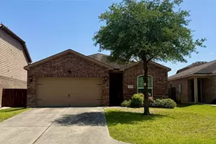 12019 Quartersawn Ln, Pinehurst, TX 77362 - Photo 3